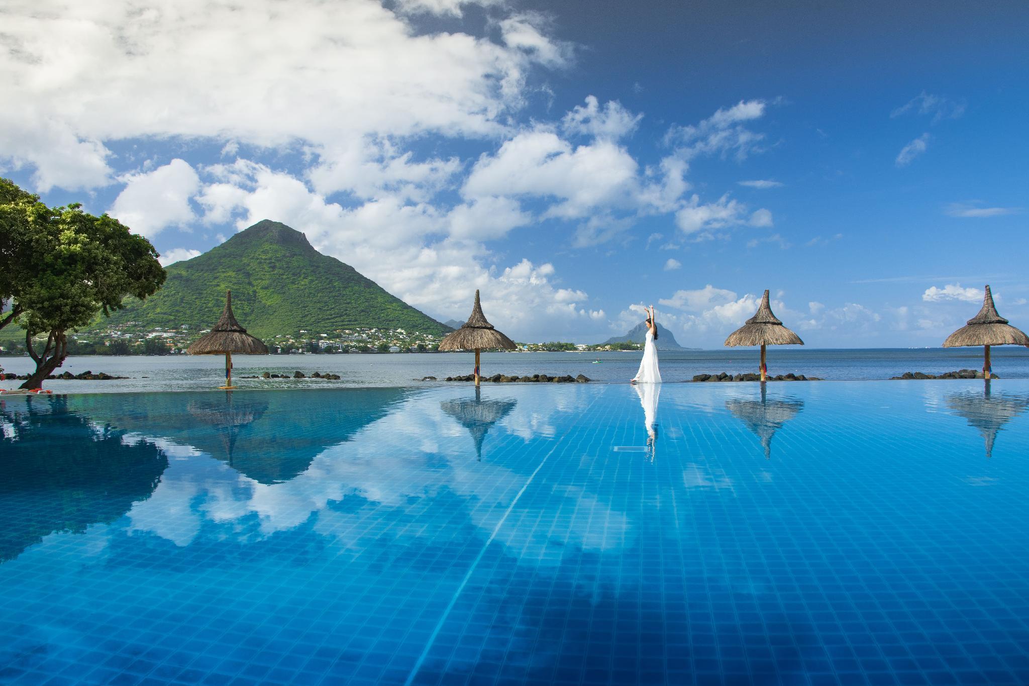 Flic-en-Flacq Sands Suites Resort & Spa מראה חיצוני תמונה